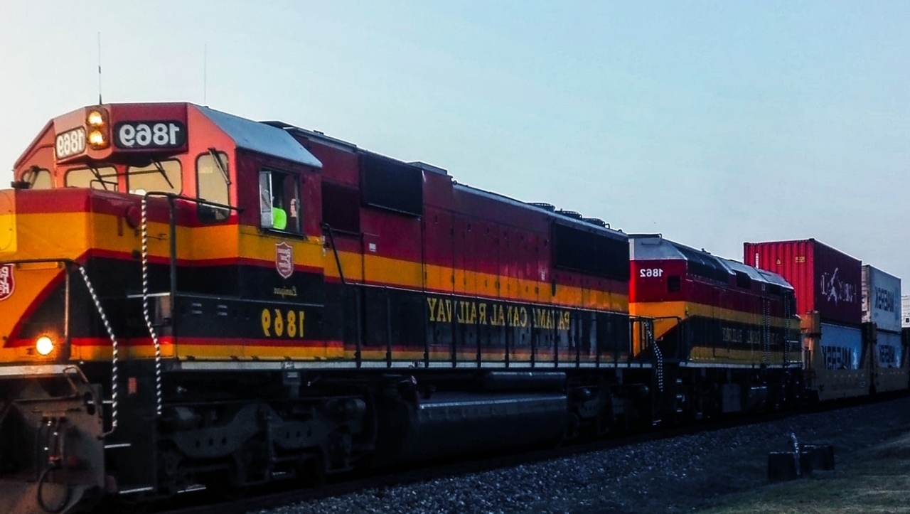 Land | Omida Sea And Air S.A.